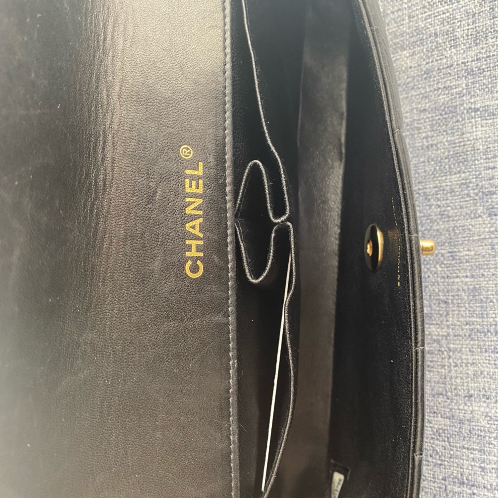 Chanel lambskin chocolate bar vintage bag east - Picture 13 of 14